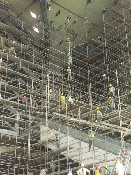 Giàn giáo và phụ kiện